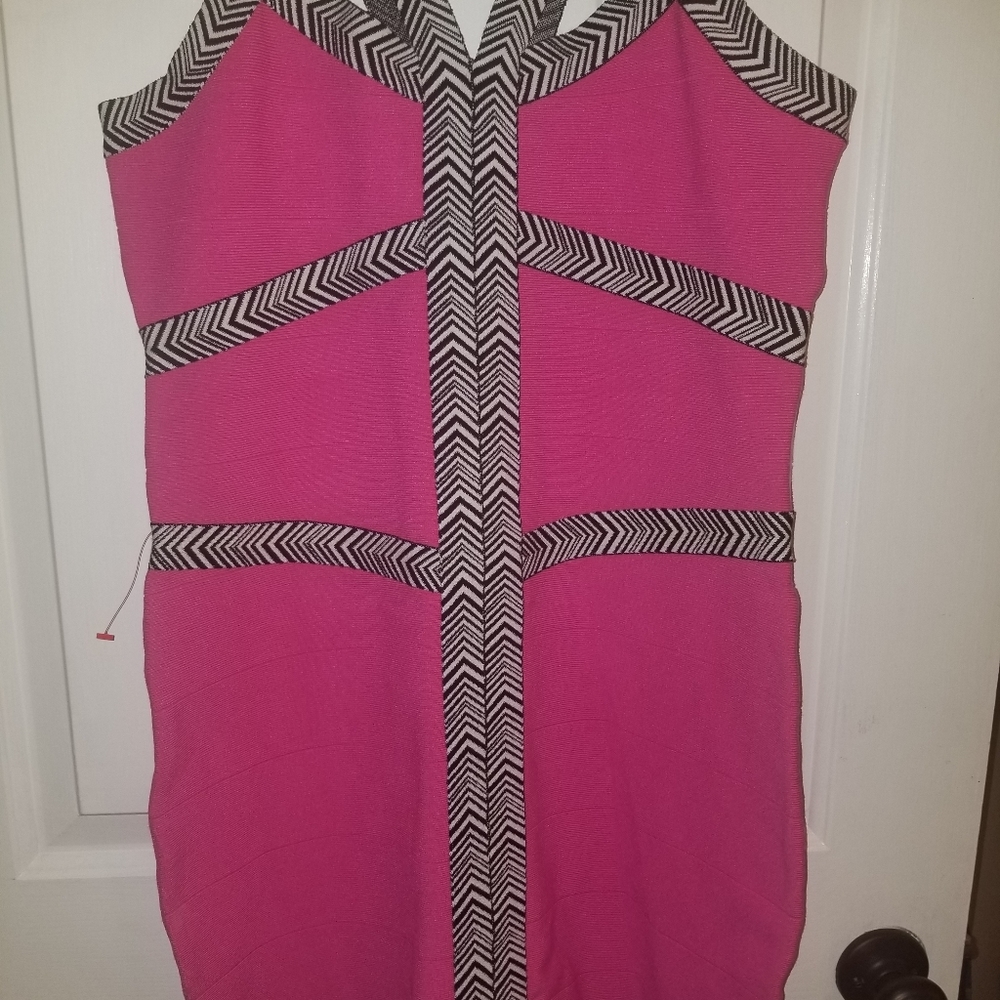 Bebe dress XL  Pink/Black/White